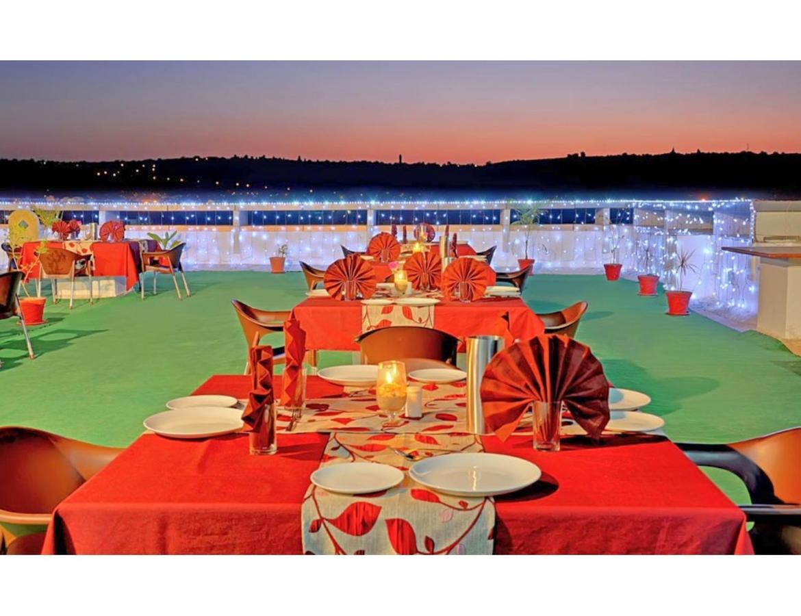 Hotel Shivam Fort View, Chittorgarh Zewnętrze zdjęcie
