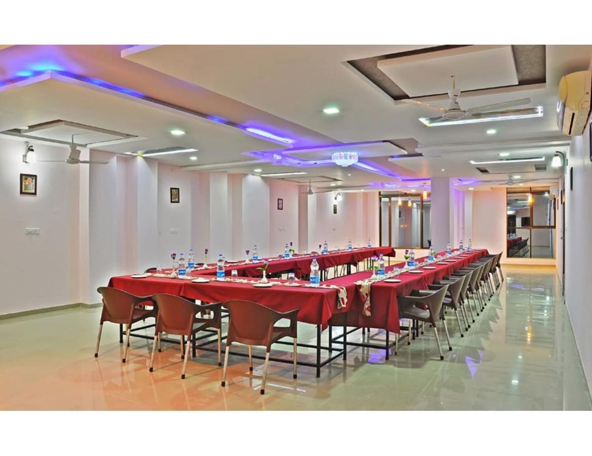 Hotel Shivam Fort View, Chittorgarh Zewnętrze zdjęcie